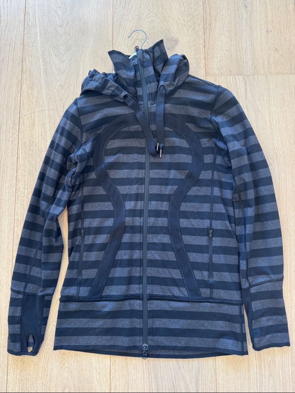 LULULEMON! FUN STRIPE! Full zip, high neck coverage hoodie.